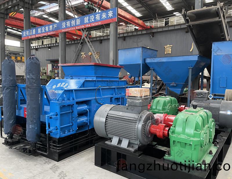 砂石廠對(dui)輥(gun)製(zhi)砂機多(duo)少(shao)錢(qian)？如(ru)何提高製砂機的(de)産(chan)量?