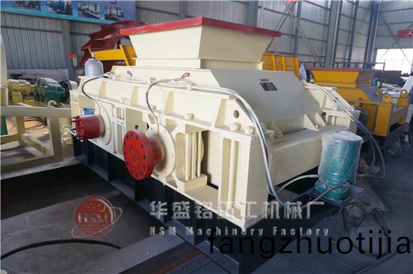 對(dui)輥(gun)破(po)碎機