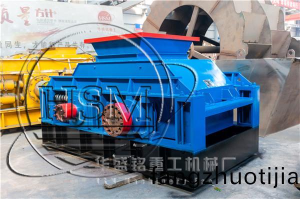 對輥破碎(sui)機(ji)圖片(pian)