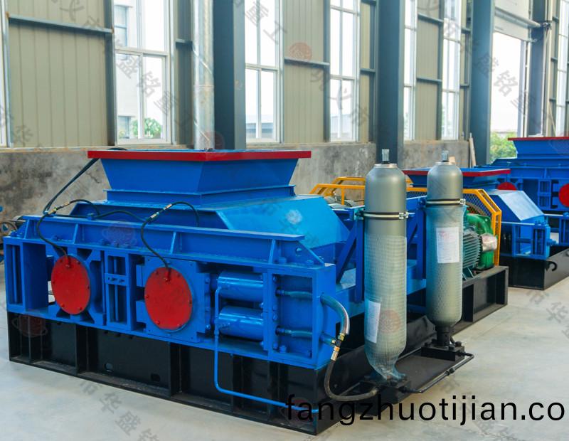 對(dui)輥(gun)破碎(sui)機(ji)