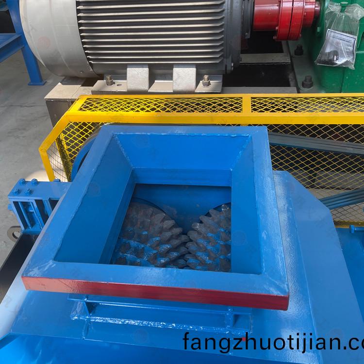 小型齒(chi)輥破碎機(ji)多(duo)少錢(qian)